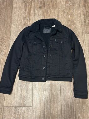 Women’s Levi’s Trucker Jacket